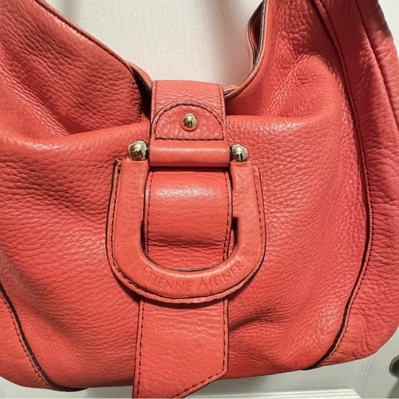 Vintage Etienne Aigner large coral Leather Shoulder Bag, snap closure - Picture 2 of 14